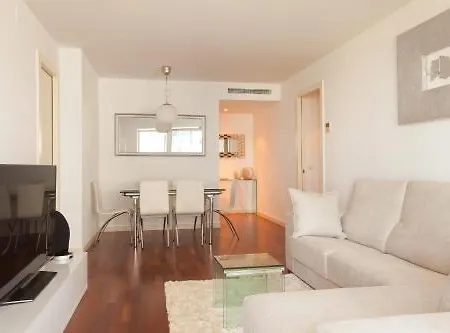 Akira Flats Llum Apartment *
